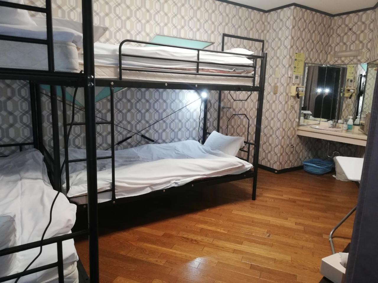 Family & Bakpak Tokyo Hostel Ngoại thất bức ảnh